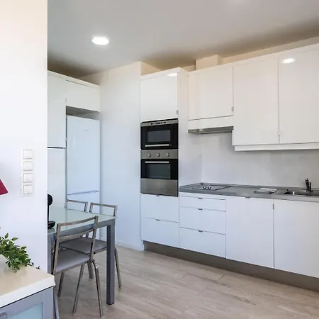 Infinity Sea View Retreat Apartment